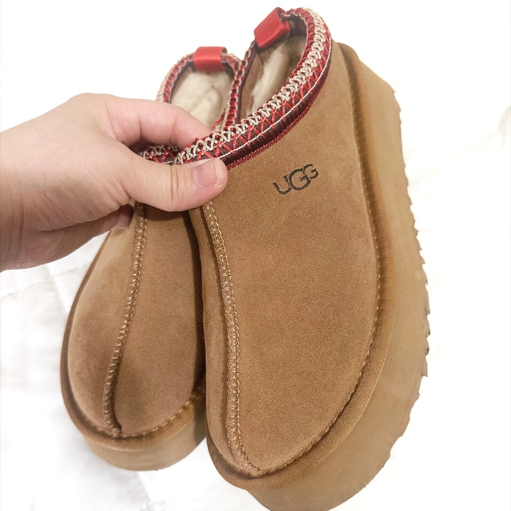 UGG PLATFORM TASMAN SLIPPERS